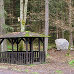 Rájecké údolí altán a památník